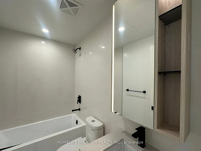 699 Sheppard Ave E #221 — Photo 11