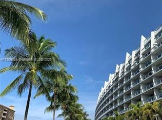2950 NE 188th St APT 543, Aventura, FL 33180