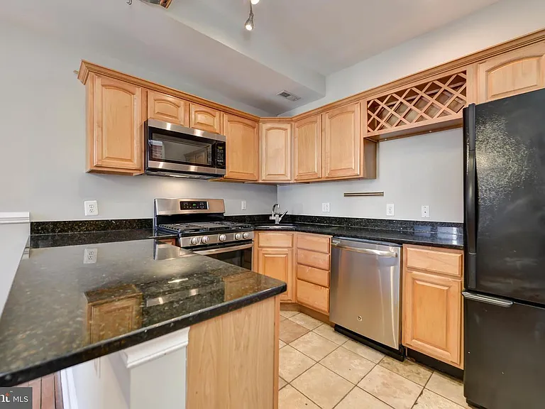 613 Florida Ave NW #2 — Photo 21