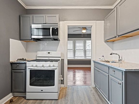 3rd image of 7655 S Yates Blvd #2408-3