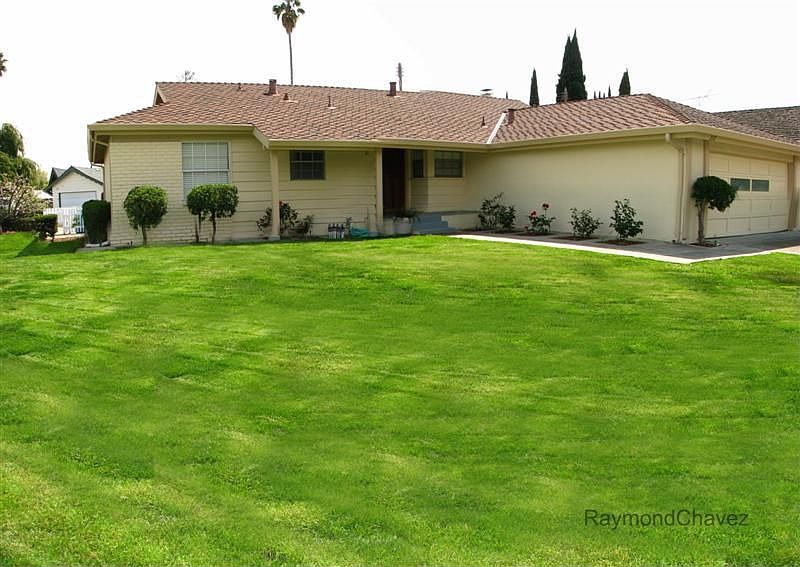 1st image of 2117 Hoover Dr
