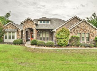 511 Parker Oaks Ln, Hudson Oaks, TX 76087