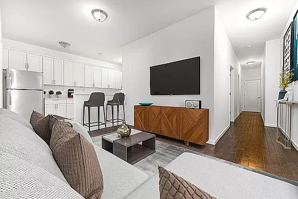 Rented by REAL New York | media 15