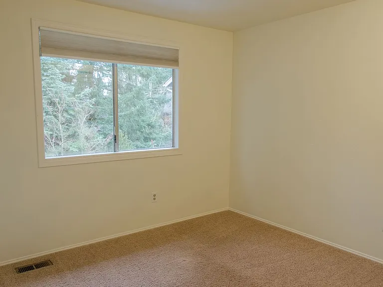 23954 SE 42nd Pl — Photo 33