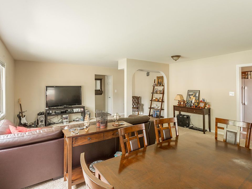 1st image of 276 N Glade Ave APT 1