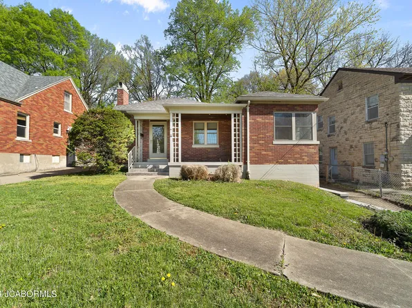 1924 N Circle Dr, Jefferson City, MO 65109