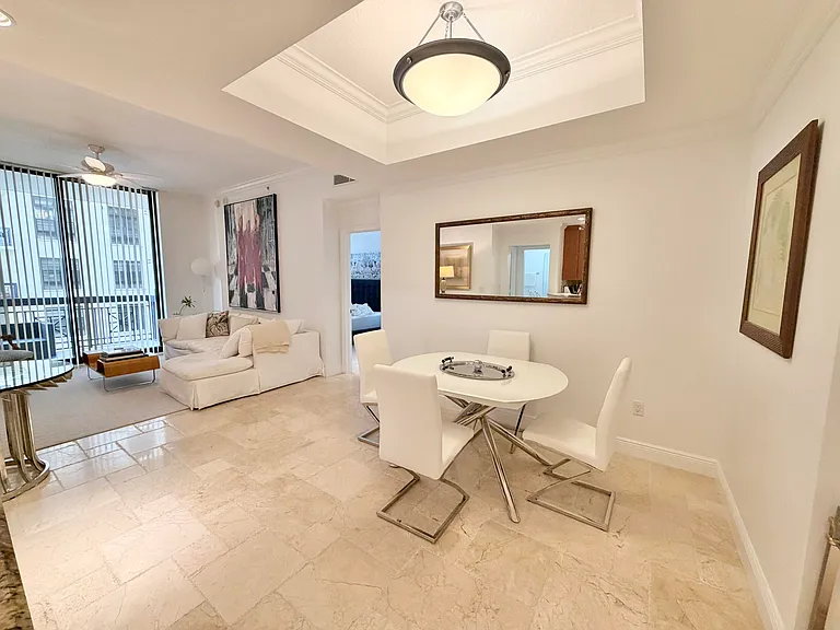 701 S Olive Ave #1413 — Photo 5