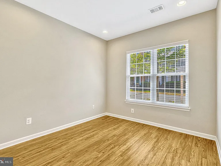 25368 Shipley Ter — Photo 23