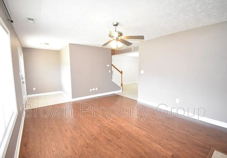 165 Pender Rd — Photo 4