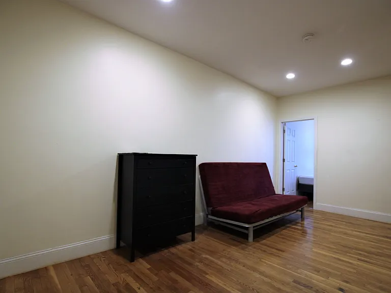 1868 Commonwealth Ave #7 — Photo 1