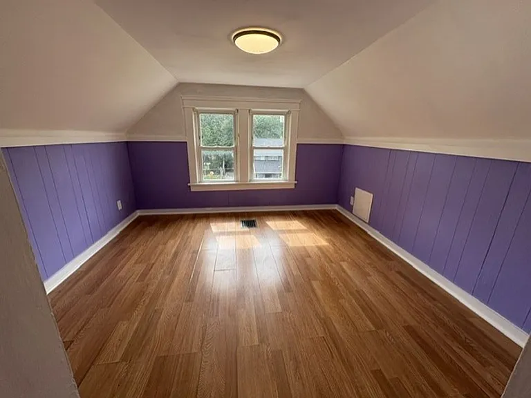 325 Para Ave — Photo 7
