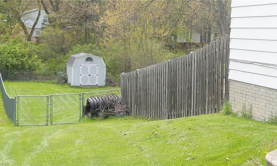 2nd image of 9864 Fair Rd