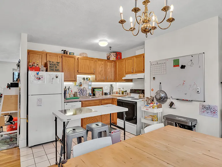 8 Milford St #1A — Photo 5