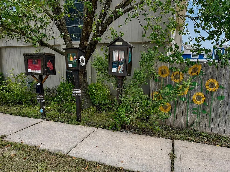 13819 Lothian Dr — Photo 21