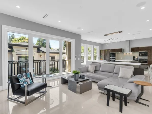3955 Blenheim St, Vancouver, BC V6L 2Y8