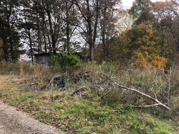 375 New Fox Rd, Irvine, KY 40336