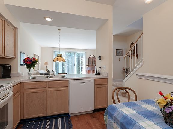 3rd image of 4423 W Brownstone Way