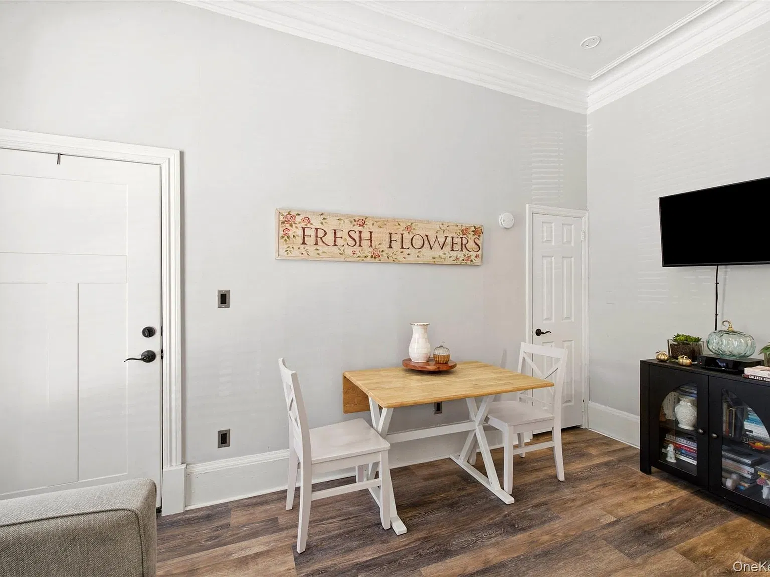 1 bed, 1.0 bath, $1,900 — Photo 3