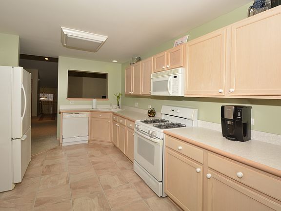 3rd image of 2603 Old Woods Trl