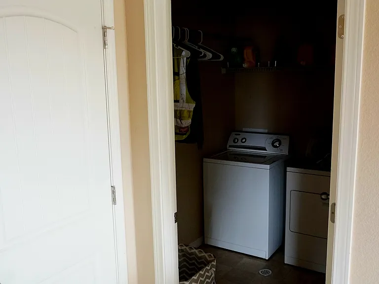 8381 Needle Drop Ct — Photo 10