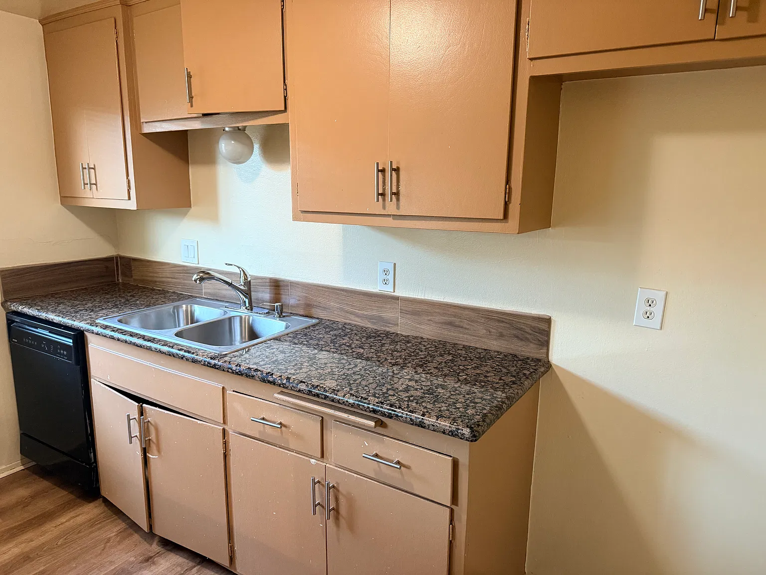 2 bed, 1000 sqft, $2,350 — Photo 4