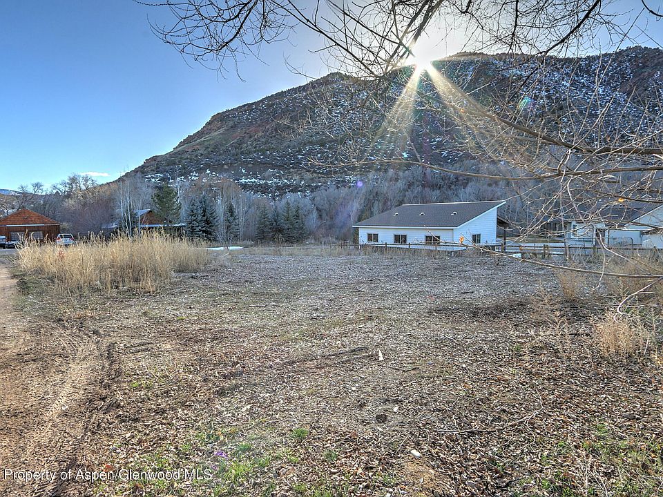 1st image of 472 Shewana Ln