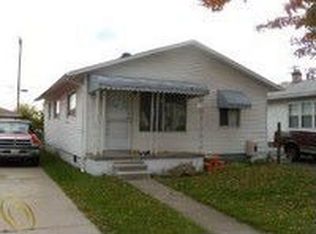 6909 Syracuse St, Taylor, MI 48180