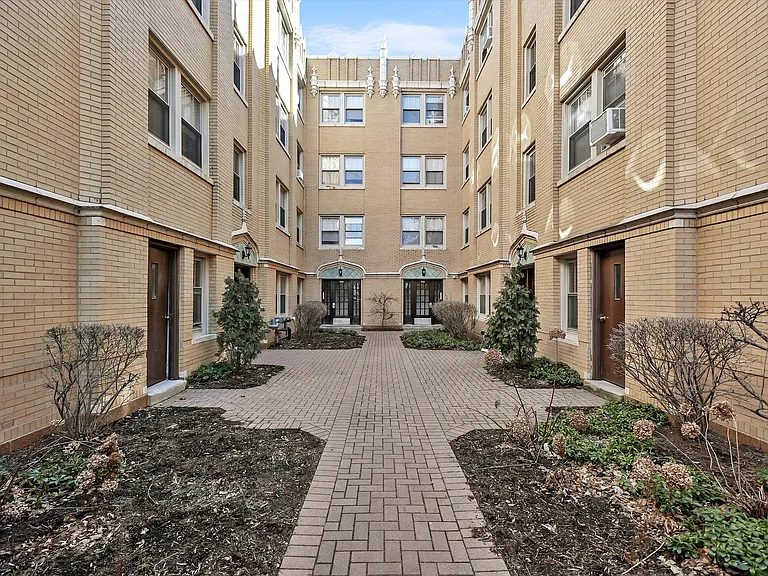 1929 Grove Ave #106 — Photo 15