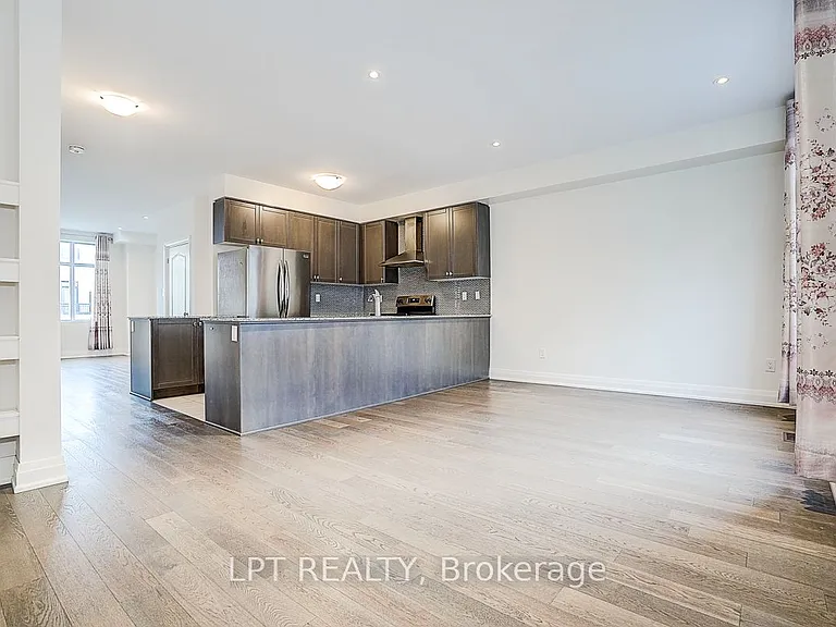 84 William Saville St — Photo 11