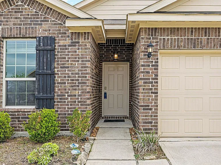 11518 Castle Nugent Ct — Photo 3