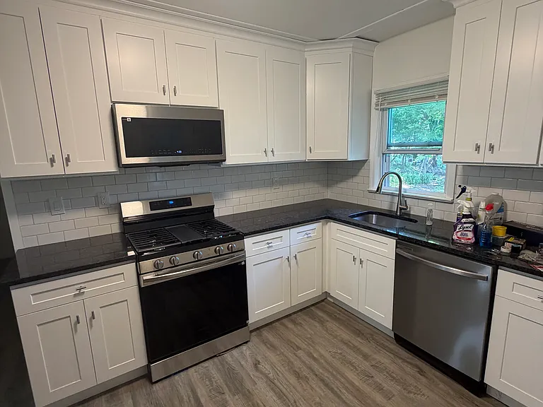 1016 Valley Rd #1 — Photo 4