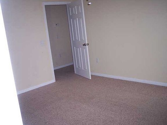 2nd image of 1401 Beaver Run Rd