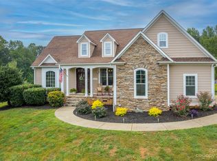 110 Red Bud Ln, Rutherfordton, NC 28139