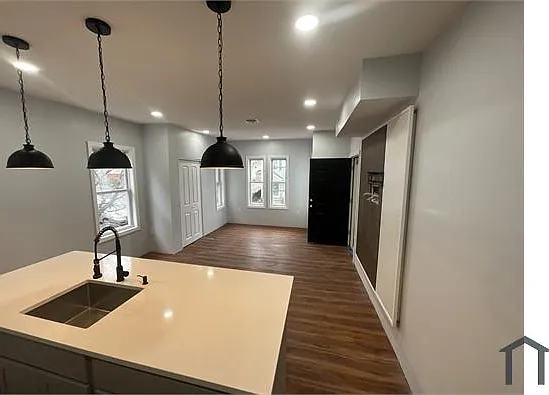 17 Pattison St — Photo 12