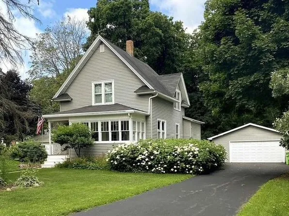 613 MILL, Green Lake, WI 54941