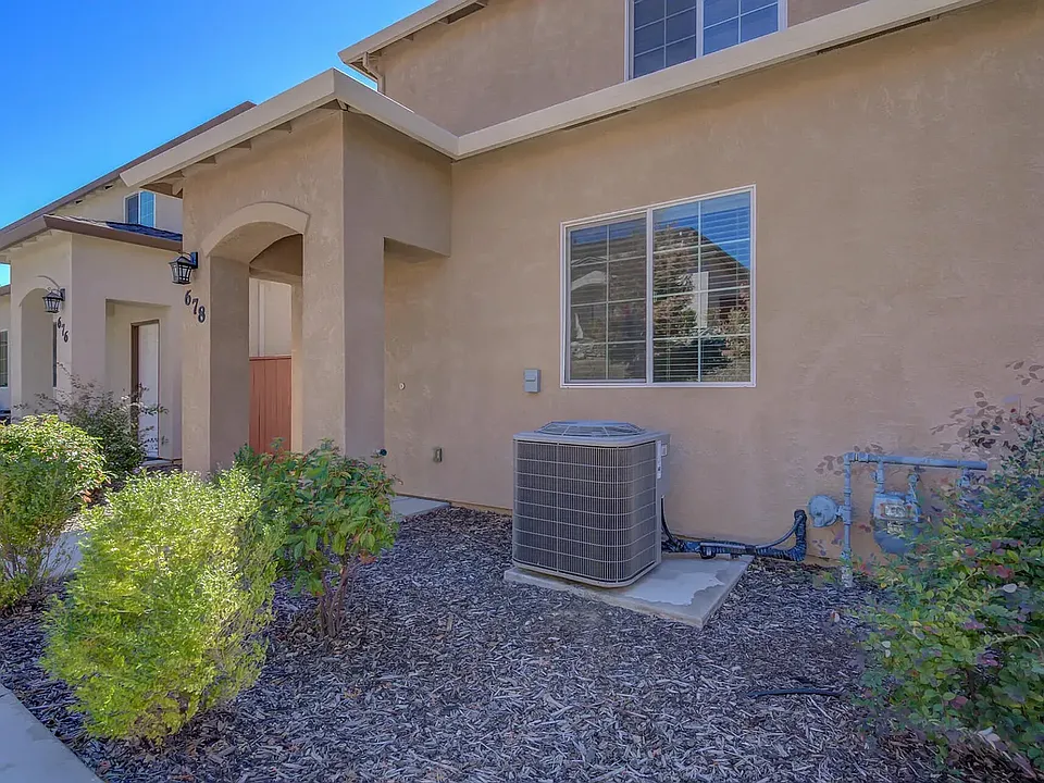 678 Mission De Oro Dr