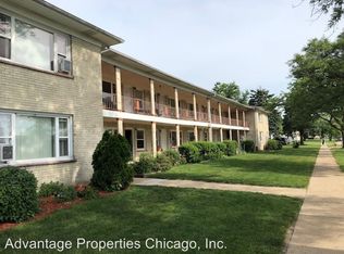 6654 Pinetree St APT 3A, Hanover Park, IL 60133