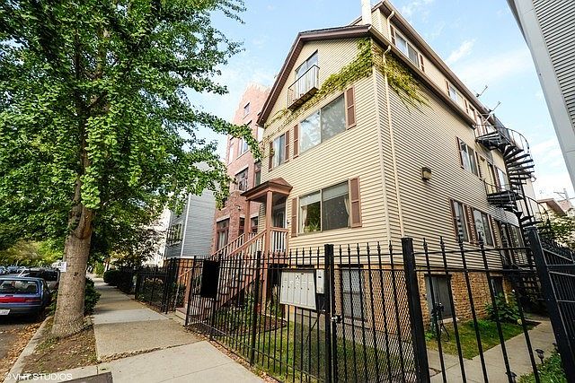 1st image of 2643 N Southport Ave #2R