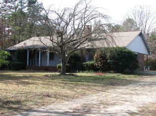 2481 Hal Rucker Dr, Elberton, GA 30635