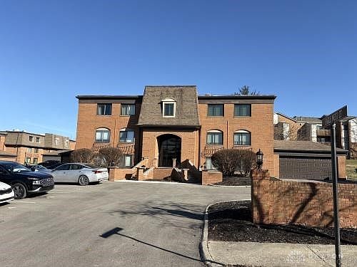 1st image of 1100 Eagle Nest Ct APT 1