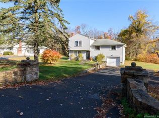 87 Ripton Rd, Shelton, CT 06484