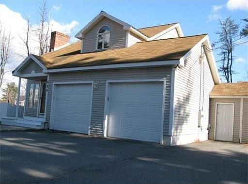 1st image of 688 Willard St