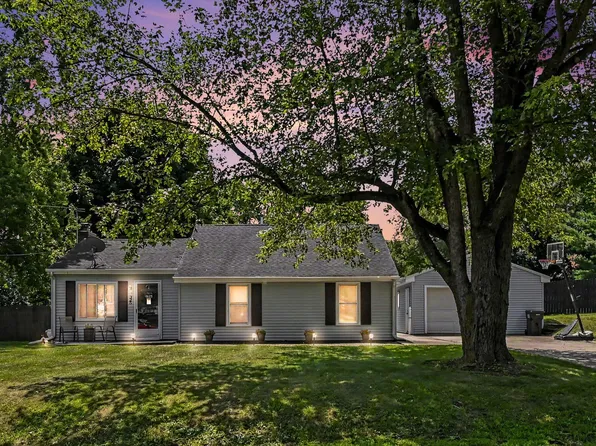 325 Burt Ave, Jackson, MI 49201