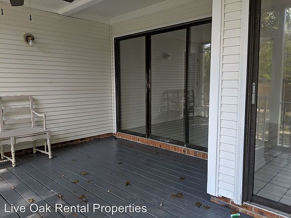3rd image of 119 Essex Dr