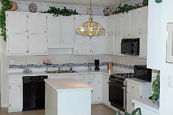 Open and Bright Kitchen