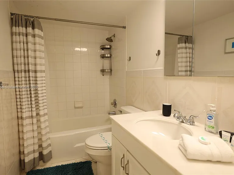 5151 Collins Ave #927 — Photo 10