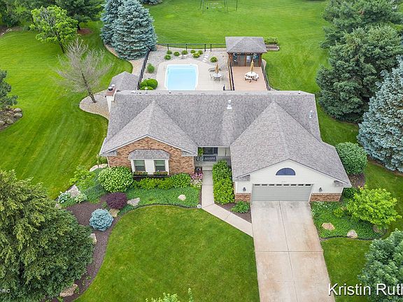 2nd image of 6527 Pleasant Valley Dr SW
