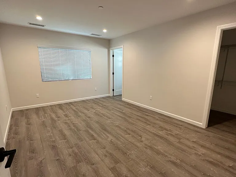 6641 Quakertown Ave — Photo 3