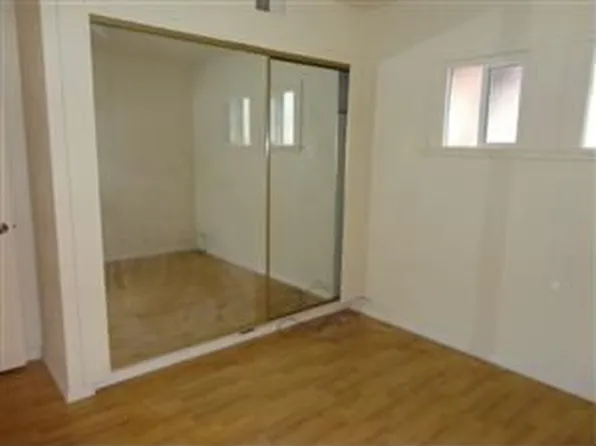 2415 E 7th St, Long Beach, CA 90804