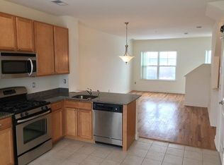 426 Giordano Ave, Parlin, NJ 08859